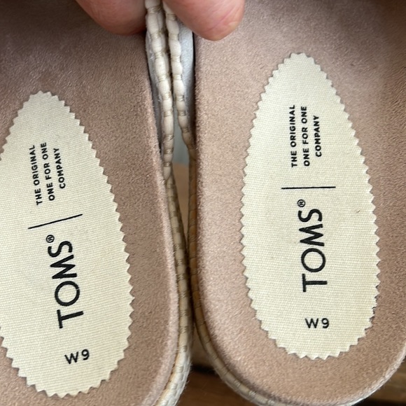 Toms sandals new with tag - Picture 8 of 15